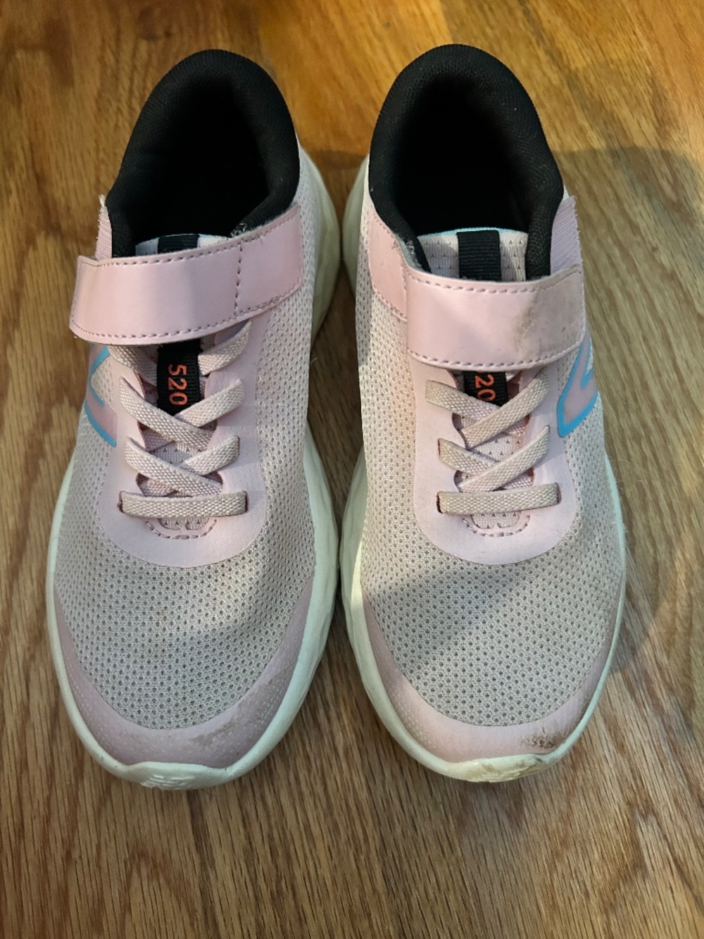 New balance kids size 1.5